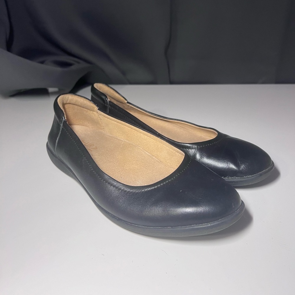 Naturalizer black flats worn twice